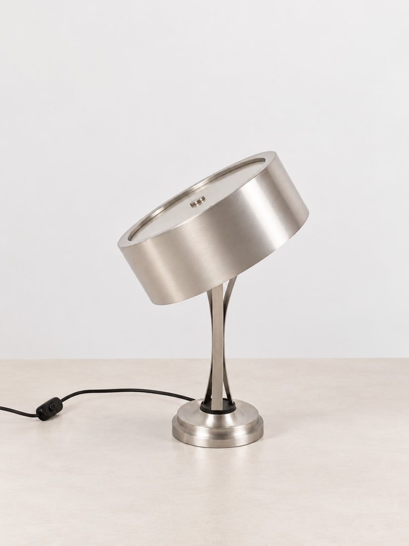 Oscar Torlasco (Roma 1934 - 2004), TABLE LAMP, circa 1960s: h cm 45 x d cm 33 Satin-finished metal and adjustable glass diffuser. Produced by Lumi, Italy.