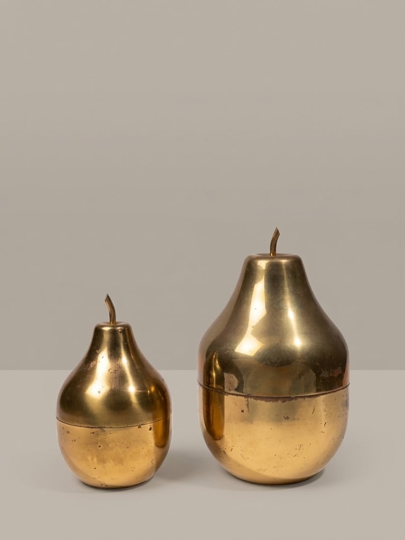 Ettore Sottsass (Attr.), ICE BUCKET, circa 1950s: h cm 23 x d cm 14 / h cm 31 x d cm 19 Set of two. Pear-shaped aluminum, manufacturer's adhesive label. Produced by Rinnovel, Milan, Italy.