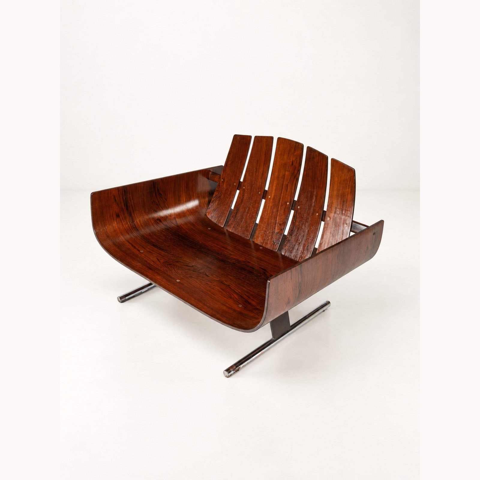 Jorge Zalszupin (Varsavia 1922 - 2020), "PRESIDENCIAL" ARMCHAIR, circa 1960s (1 of 6)