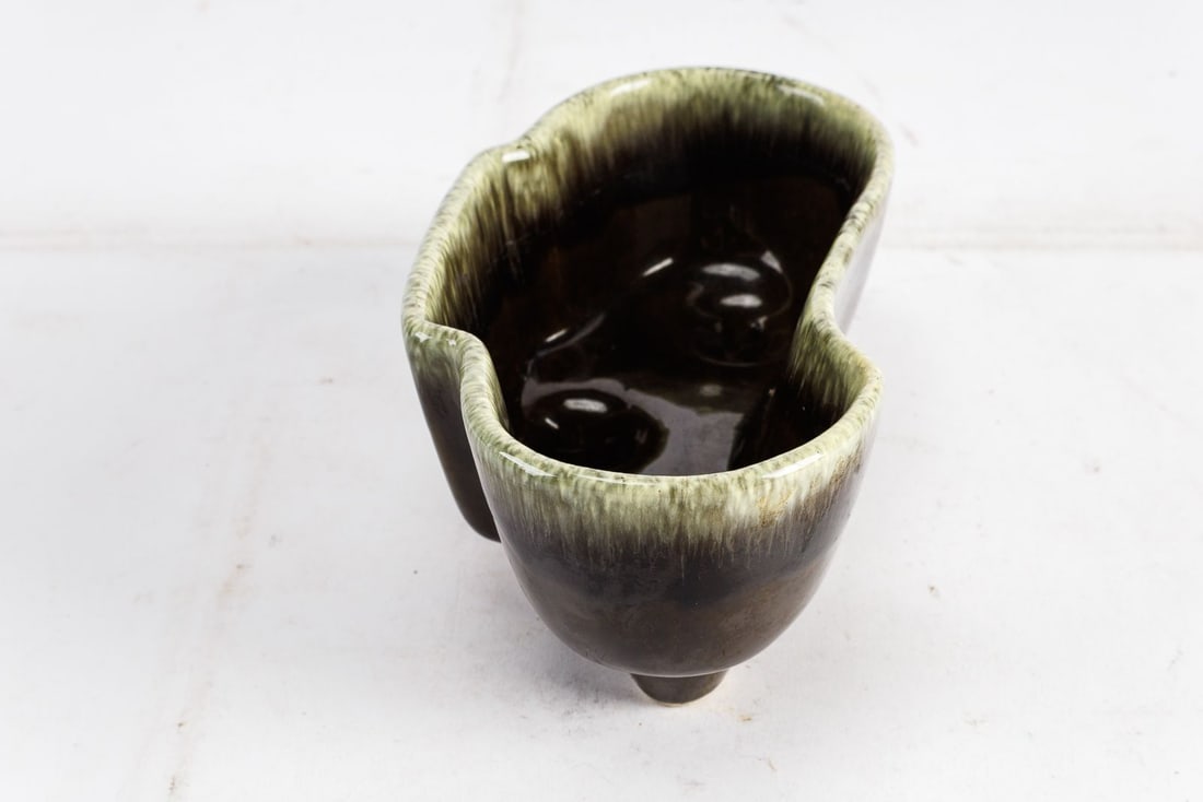 Hull #402 MCM Planter - 11