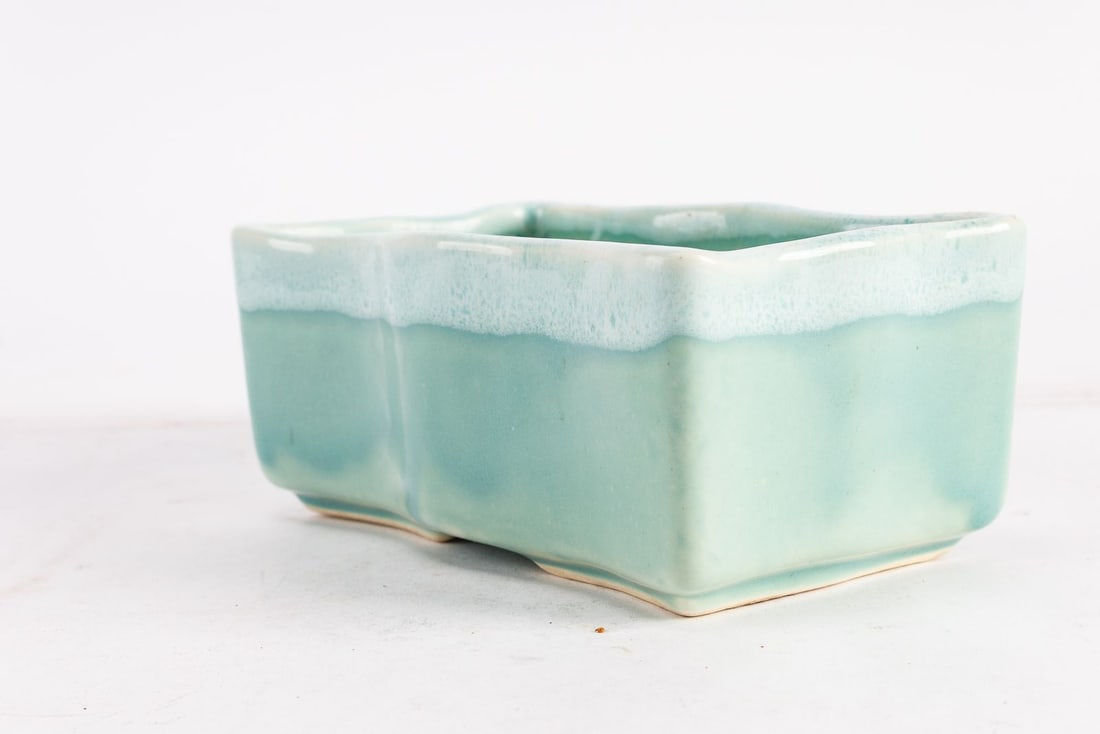 UPCO #922 MCM Planter - 3