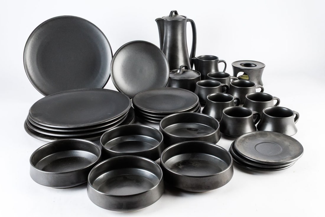 Vintage Shungyo Choral Matte Black Stoneware Set (1 of 11)