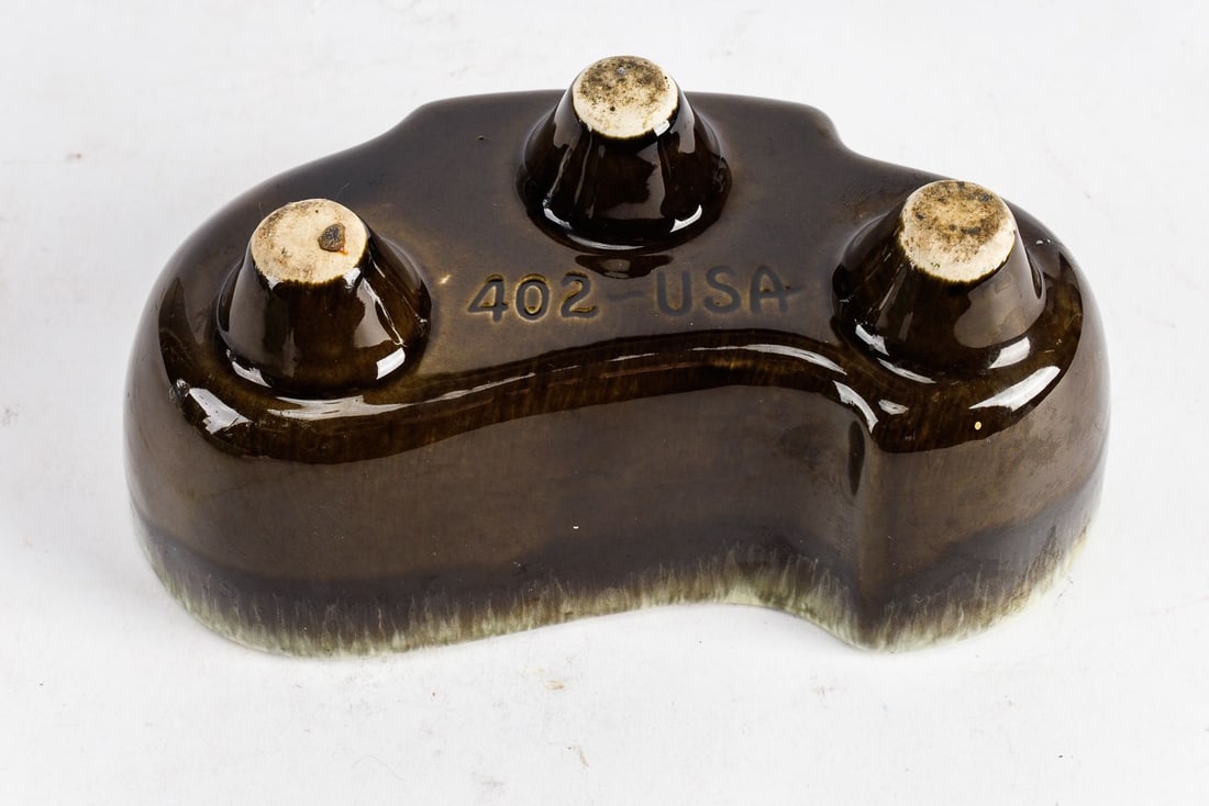 Hull #402 MCM Planter - 13