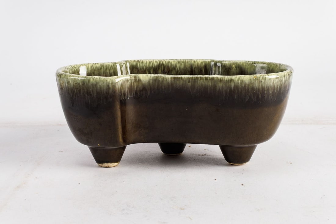 Hull #402 MCM Planter - 2