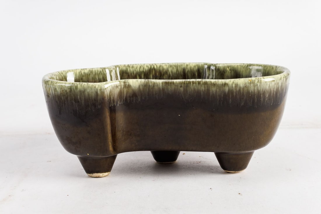 Hull #402 MCM Planter - 3