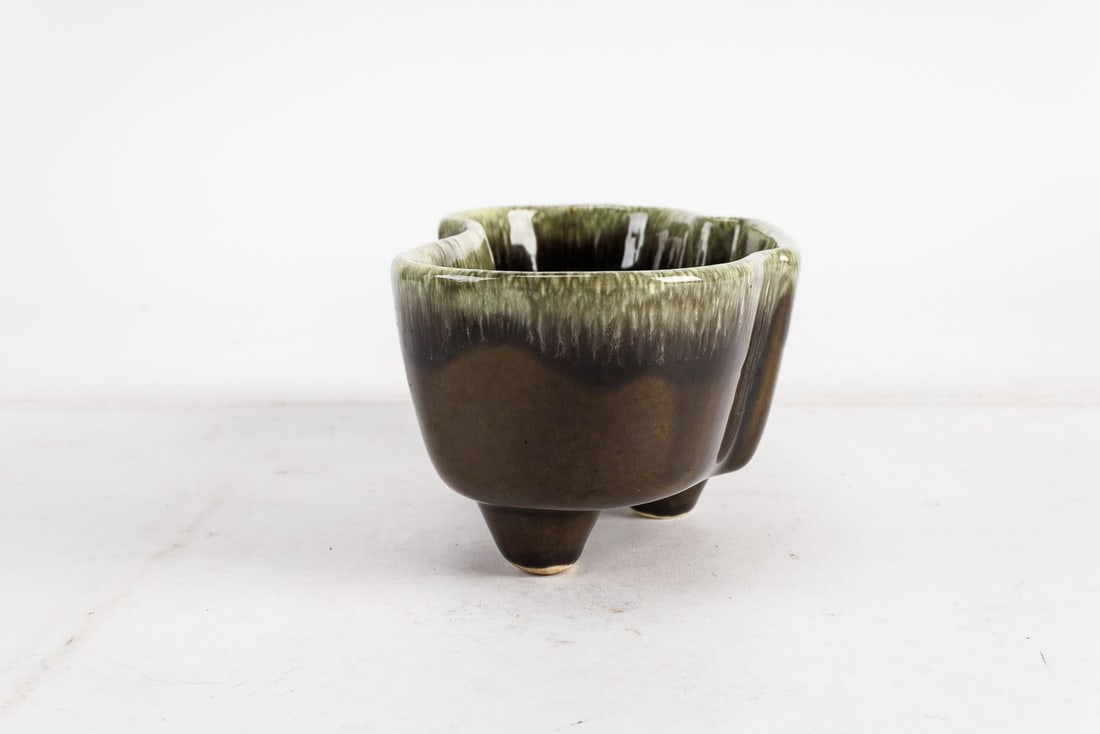 Hull #402 MCM Planter - 6