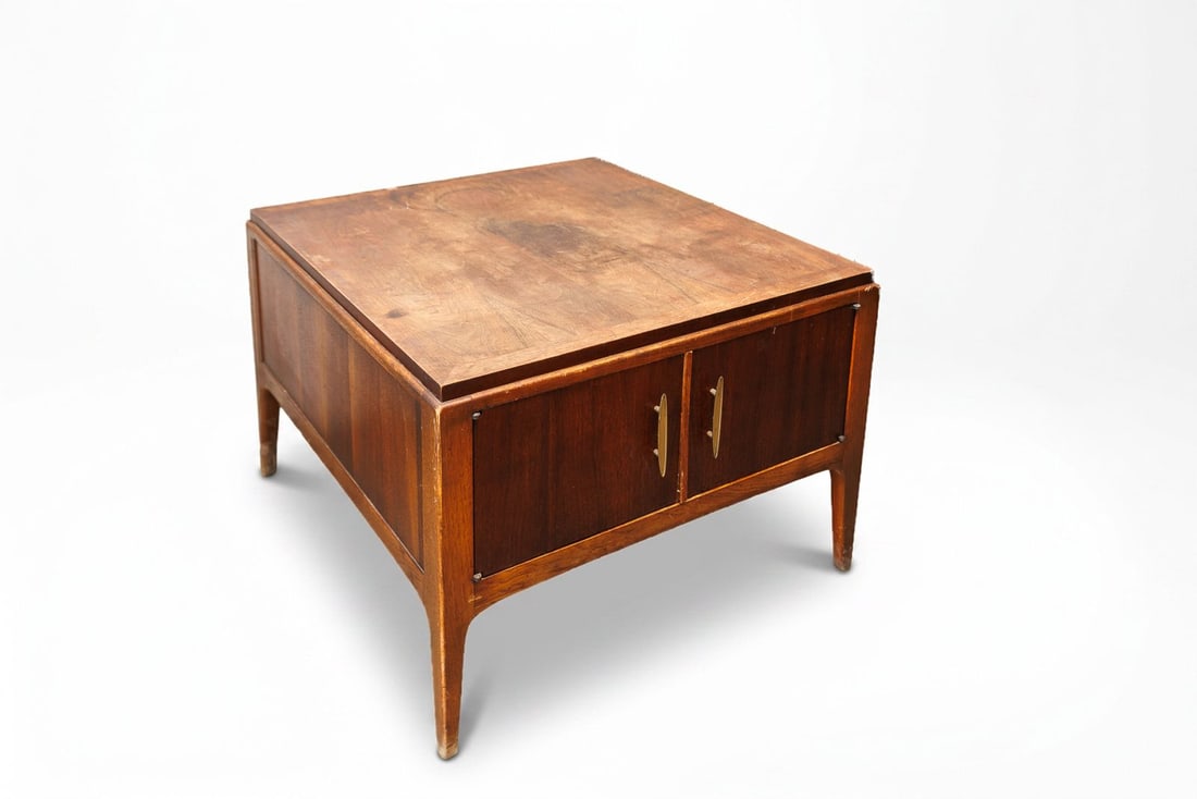 Vintage MCM Lane Rhythm Walnut Side Table (1 of 8)