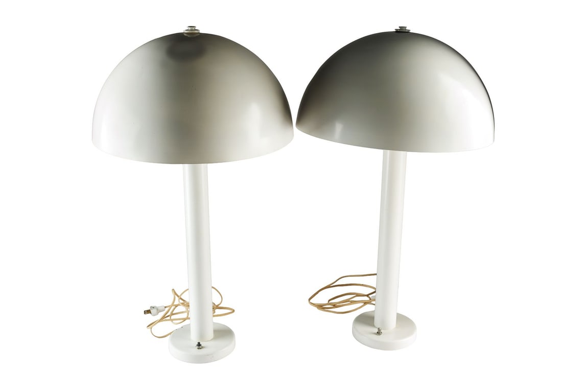Pair of Vintage MCM Nessen Lighting Mushroom Table Lamps (1 of 11)