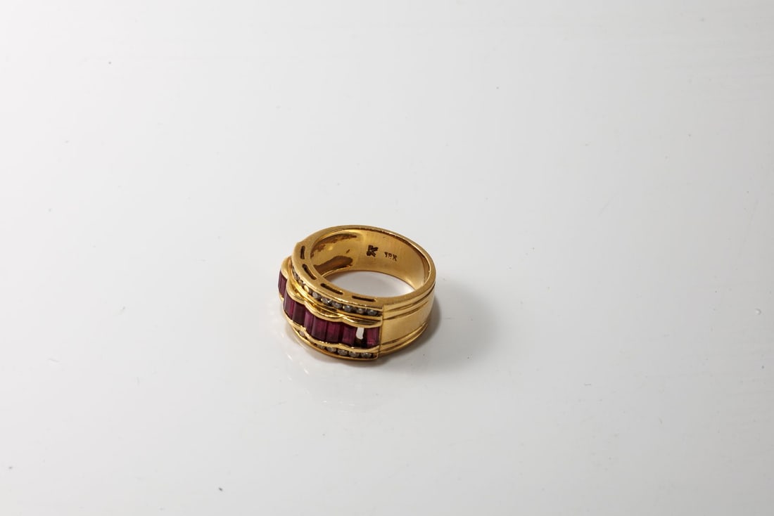18K Gold Ring - 12