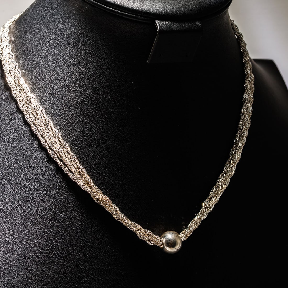 MILOR Italy Sterling Silver Fashion Necklace: Lovely sterling silver fashion necklace. The clasp is marked "MILOR 925 ITALY". Total length when clasped is 8.5" long. The total weight is 22.90 grams or 0.7365 ozt. Appears to be in very good used