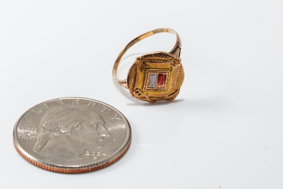 10K Gold Ring - 9