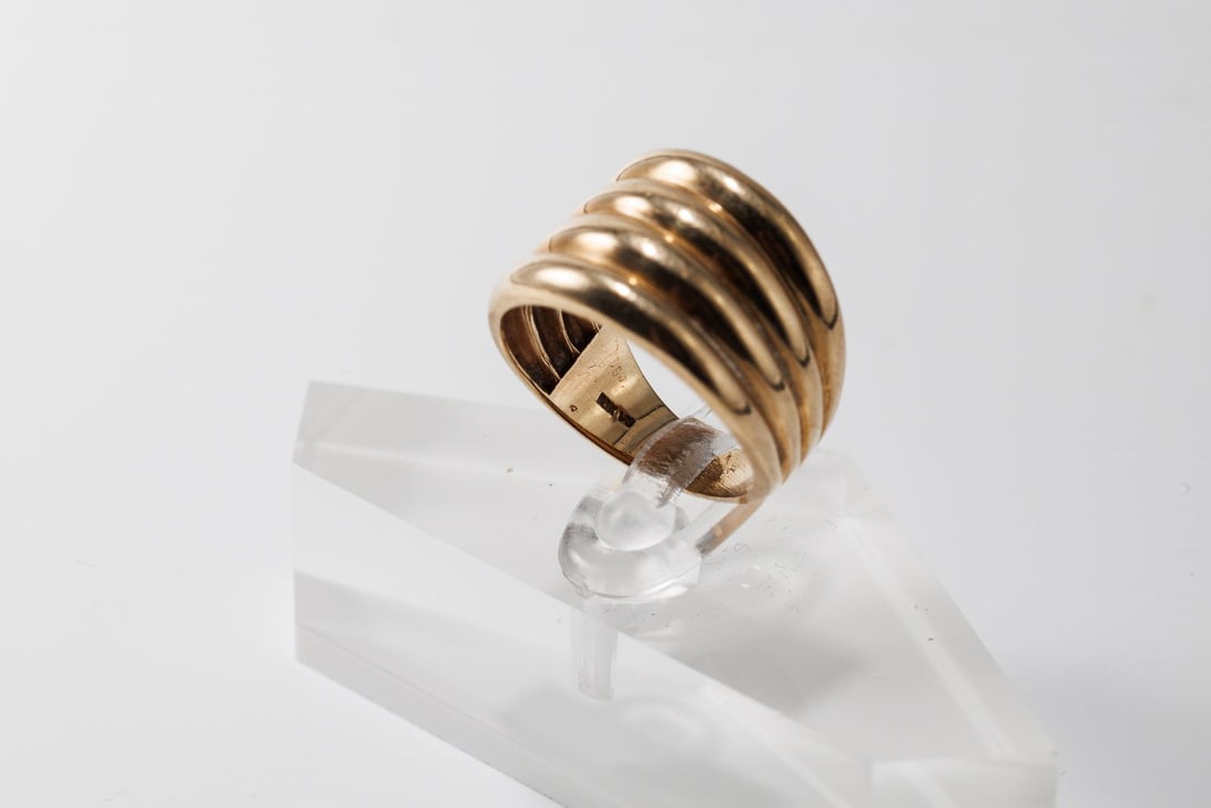 10K Gold Ring - 4