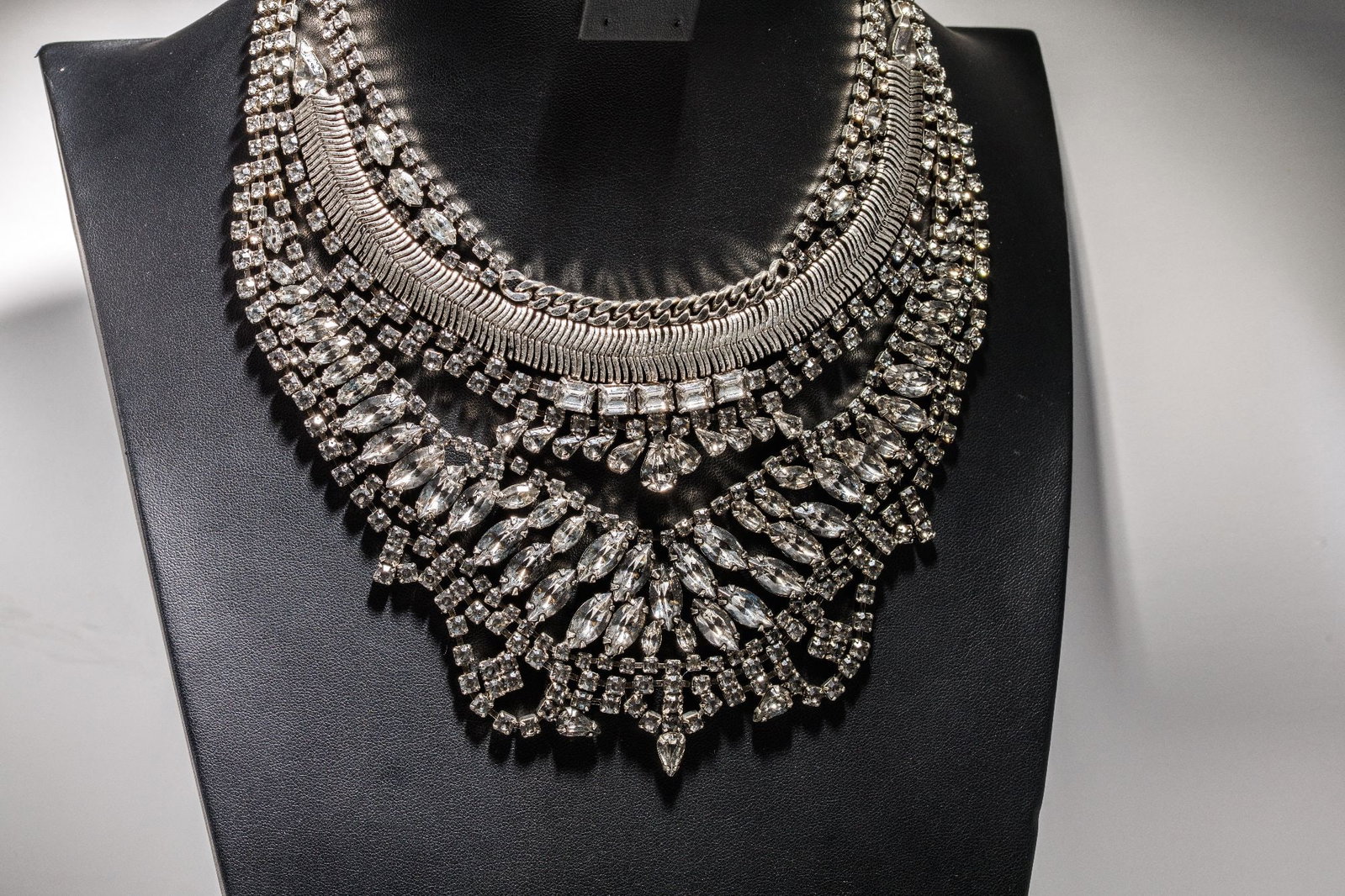 DYLAN LEX Crystal Statement Necklace - 2