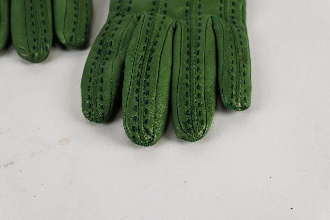 Women’s Leather Gloves - 3