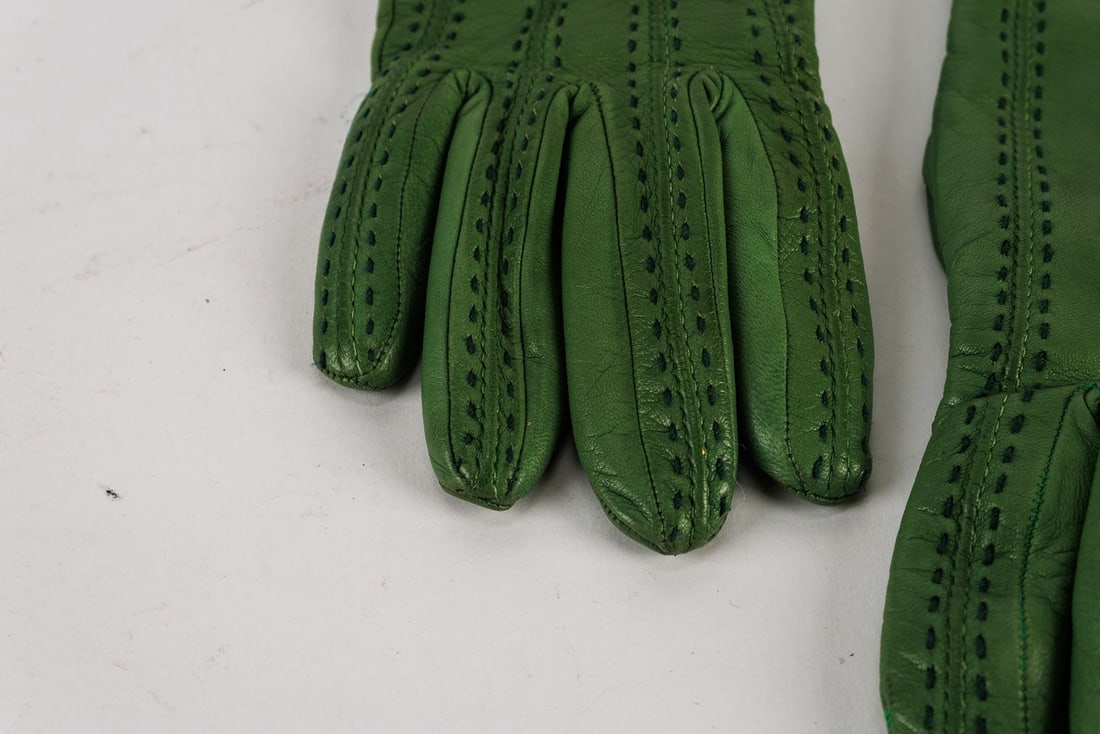 Women’s Leather Gloves - 5