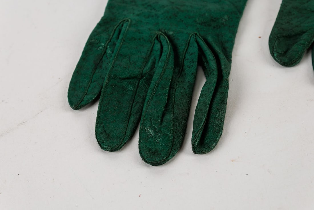 Women’s Leather Gloves - 8
