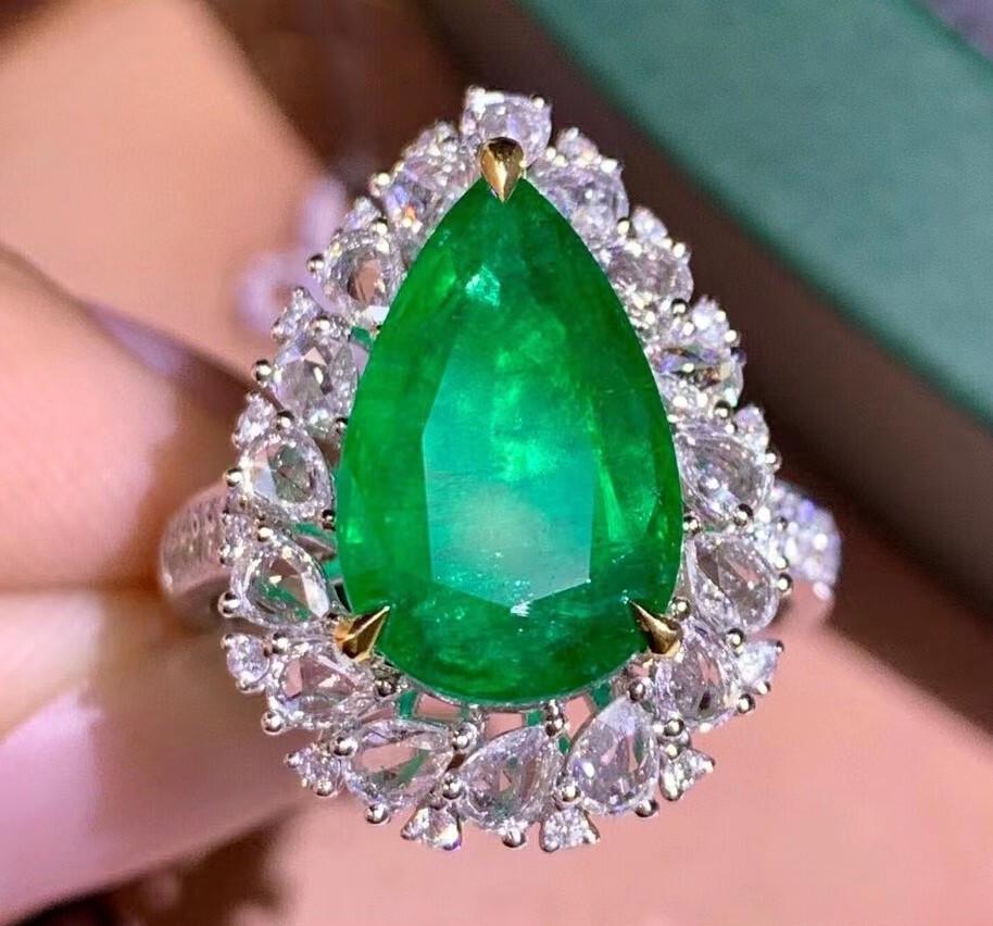 3.2ct Natural Emerald Ring 18k gold (1 of 4)