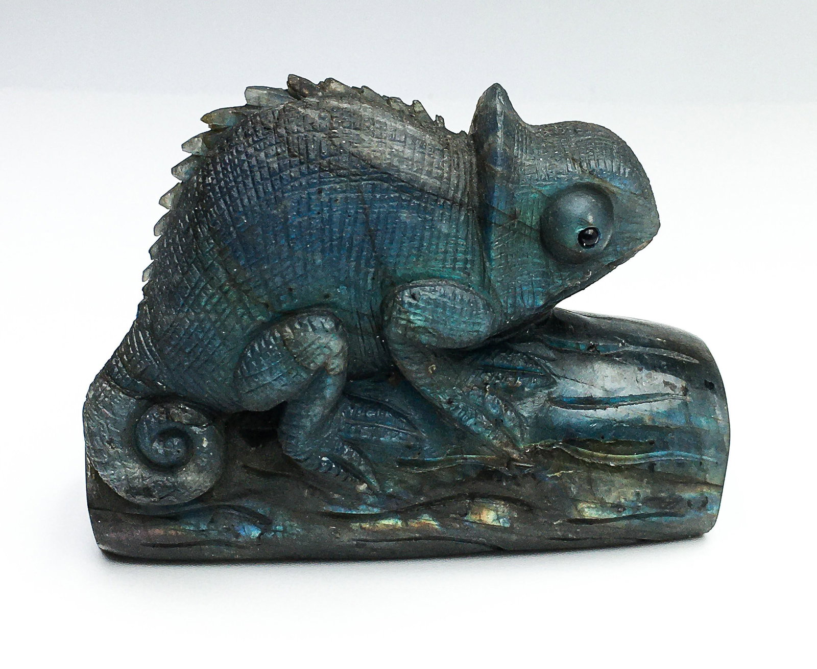 Natural Labradorite Lizard Ornament: Material:Natural Labradorite.Size:82.3¡Á61.6mm