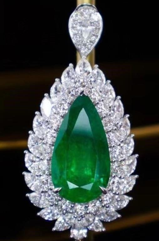 5.66ct Colombian Natural Emerald Pendant 18K Gold (1 of 2)