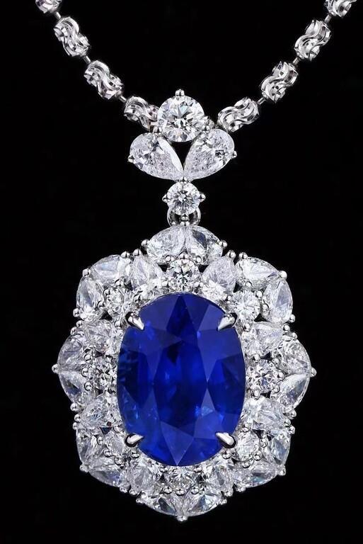 9.5ct Sri Lankan Sapphire 18Kt Gold Pendant (1 of 3)