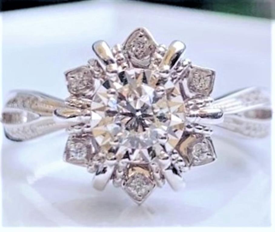 Natural Diamond 18Kt Gold Ring (1 of 2)