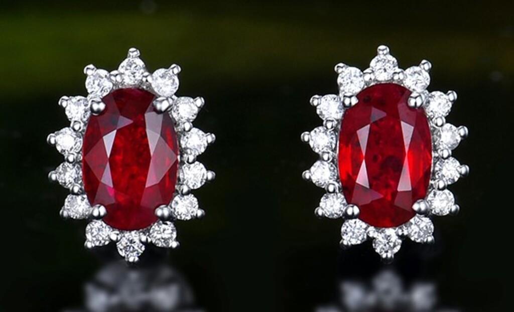 1ct Pigeon Blood Ruby 18Kt Gold Earrings (1 of 3)