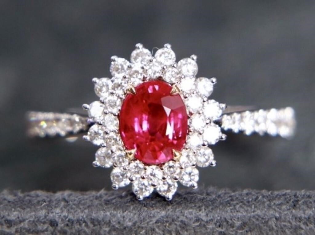 Myanmar Natural Ruby 18Kt Gold Ring (1 of 3)