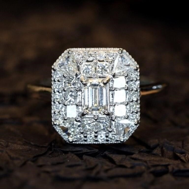 1.1cts Natural Diamond 18Kt Gold Ring (1 of 4)