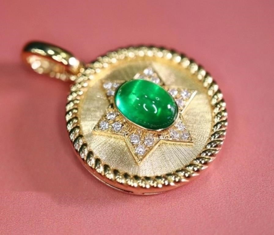 0.9ct Natural Emerald 18Kt Gold Pendant (1 of 2)