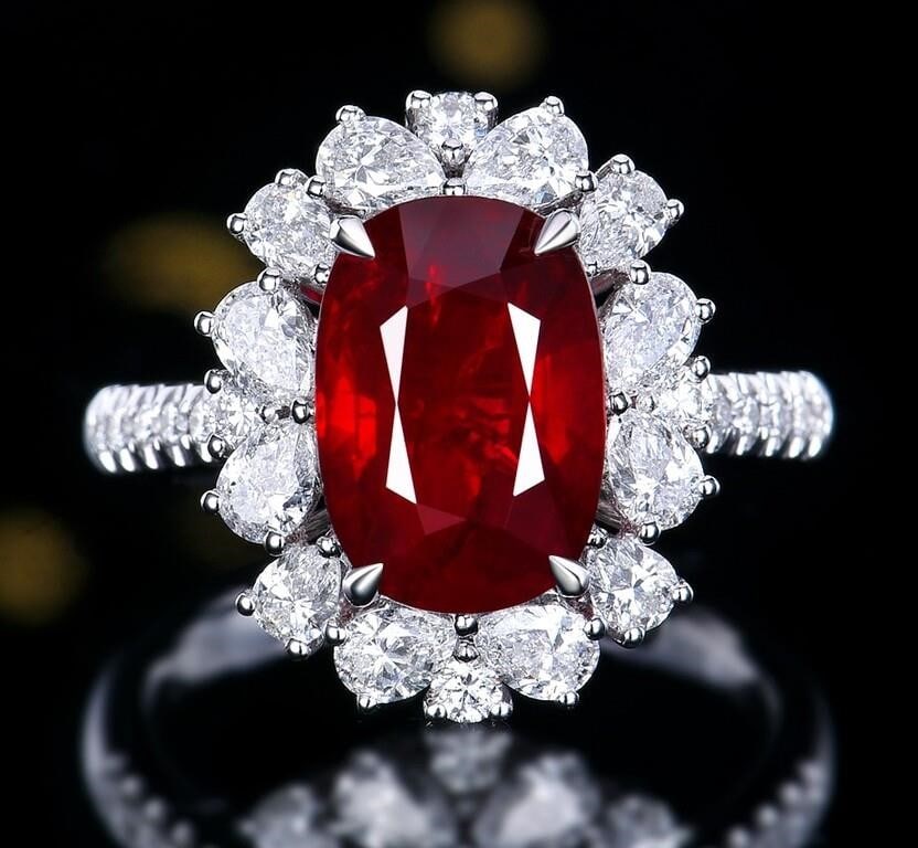 3ct Pigeon Blood Ruby 18Kt Gold Ring (1 of 3)