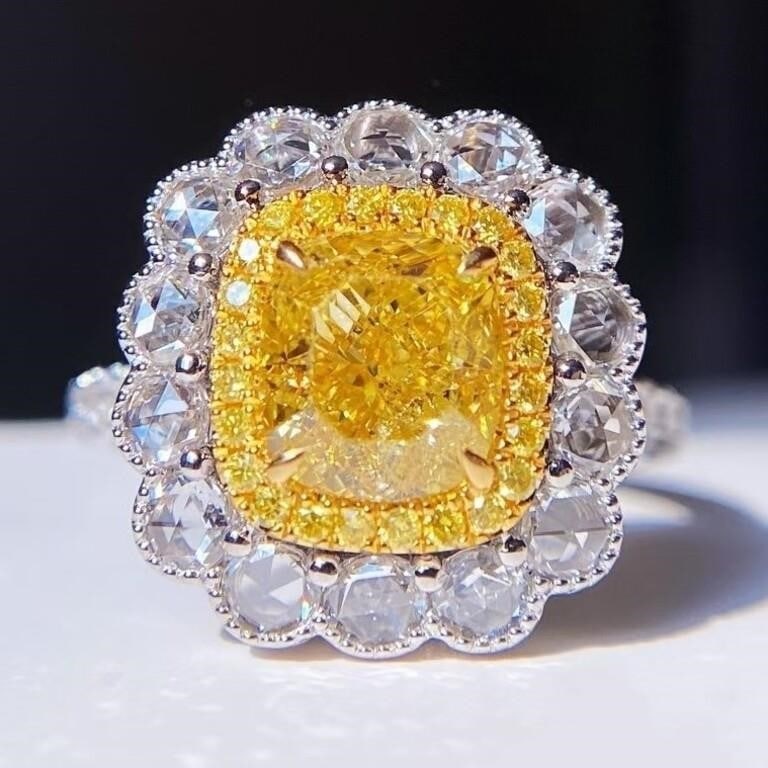 2ct Natural Yellow Diamond 18Kt Gold Ring (1 of 3)