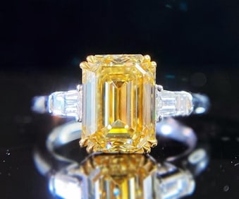 3ct Natural Yellow Diamond 18Kt Gold Ring