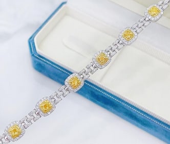 3.75cts Natural Diamond 18Kt Gold Bracelet