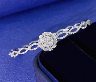 1.2cts Natural Diamond 18Kt Gold Bangle