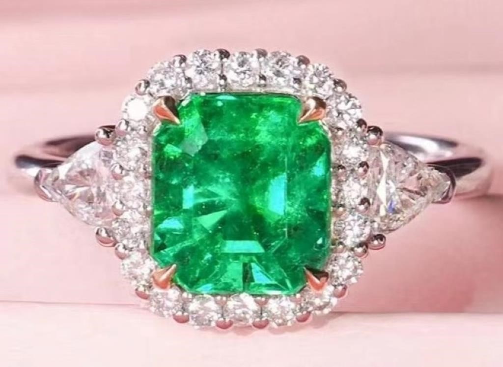 3.5ct Colombian Emerald 18Kt Gold Ring (1 of 2)
