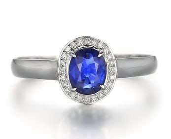 0.8ct Natural Sapphire 18Kt Gold Ring