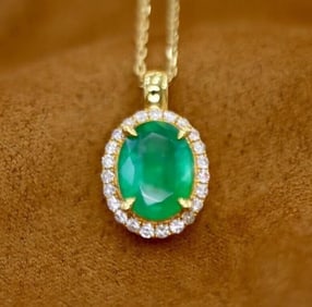 1.55ct Zambian Emerald 18Kt Gold Pendant