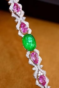 4.6ct Natural Emerald 18Kt Gold Bracelet
