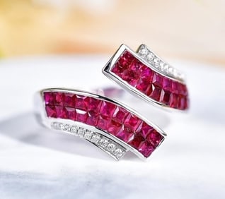 2.2ct Natural Ruby 18Kt Gold Ring