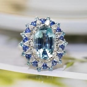 4.7ct Natural Aquamarine 18Kt Gold Ring