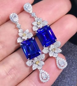 9.6ct Natural Tanzanite 18Kt Gold Earrings