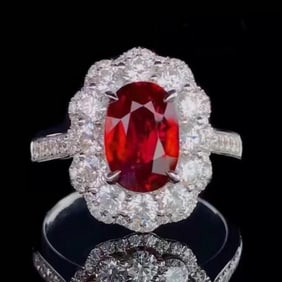 2ct Pigeon Blood Ruby 18Kt Gold Ring