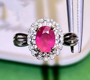 1.4ct Mozambique Ruby 18Kt Gold Ring