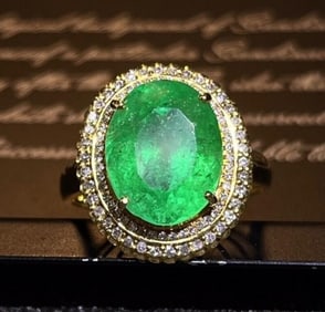 5.7ct Zambian Emerald 18Kt Gold Ring