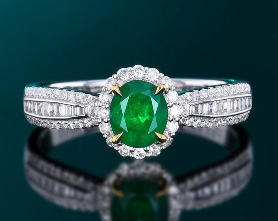 0.65ct Natural Emerald 18Kt Gold Ring (1 of 3)