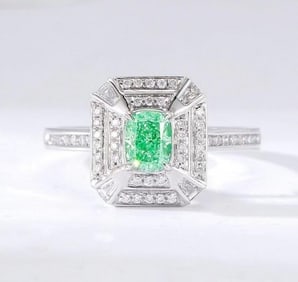 0.5ct Natural Green Diamond 18Kt Gold Ring