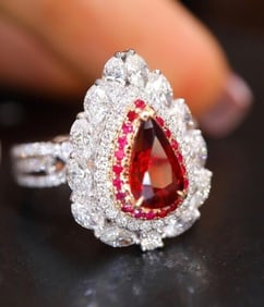 1.05ct Pigeon Blood Ruby 18Kt Gold Ring