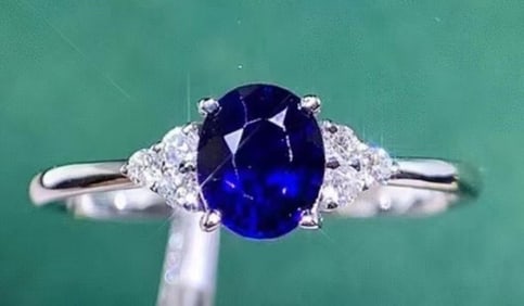 0.9ct Sri Lankan Sapphire Ring 18K Gold