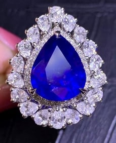 3.2ct Sri Lankan Sapphire 18Kt Gold Ring