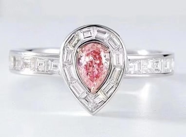 Natural Pink Diamond 18Kt Gold Ring
